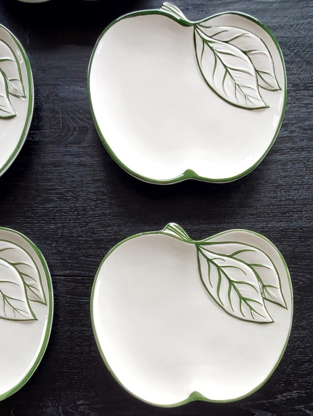 Zanolli Made In Italy White Green Ceramic Apple Shape Plates, Set 5, EUC - Picture 7 of 14